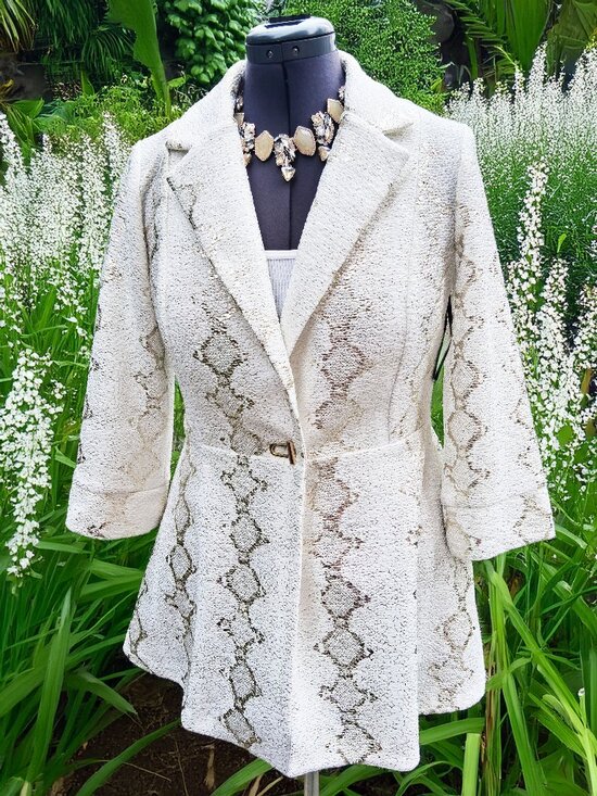 Frank Lyman Design Jackets & Blazers - 2 items - Frank Lyman Cream Metallic Gold  Print Patterned Blazer + Necklace